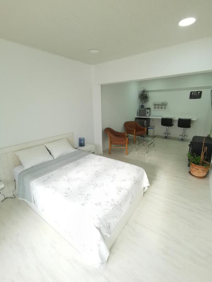 Habitacion Con Entrada Independiente วิโก ภายนอก รูปภาพ